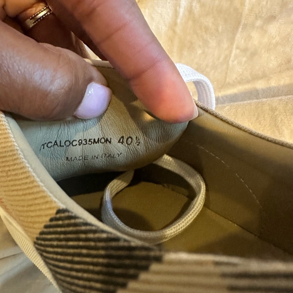 Burberry Salmond Check Low Top Sneaker. Women’s shoes. Size 10.5US/40.5EU. New! - Picture 9 of 9